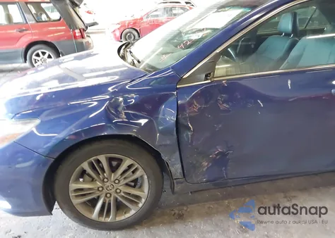 2015 Toyota Camry Se z USA, uszkodzony, nr VIN 4T1BF1FK4FU988578